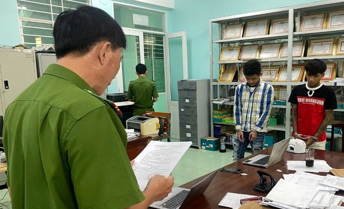 02-dt-cygtt-1749519216-1749519-7245-9374-1749519305 Nghĩa, Đạt tại cơ quan điều tra. Ảnh: Dương Đông
