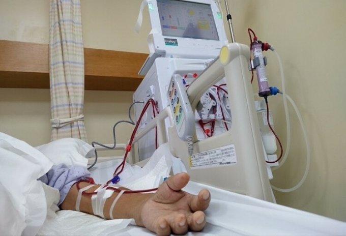 1-5955-1695457906-1-1749715969-3748-1911-1749716323 Một bệnh nhân đang chạy thận nhân tạo. Ảnh: Đinh Tiên