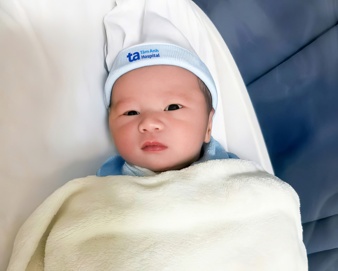 11-1750643747-1750644223-4631-1750644245 Con trai của vợ chồng chị Ngọc chào đời khỏe mạnh tại BVĐK Tâm Anh TP HCM. Ảnh: Nhân vật cung cấp
