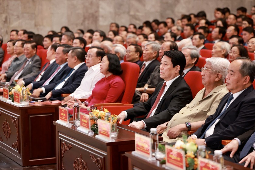 Chủ tịch nước Lương Cường và các đại biểu dự buổi Lễ.