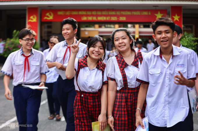 233a3533-1750917450-1750917534-9024-1750917718 Thí sinh thi lớp 10 công lập TP HCM tại điểm thi trường THCS Đặng Tấn Tài, TP Thủ Đức, tháng 6/2025. Ảnh: Quỳnh Trần