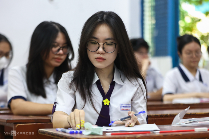 233a6993-1751280316-5751-1751283095 Thí sinh TP HCM thi tốt nghiệp THPT 2025. Ảnh: Quỳnh Trần
