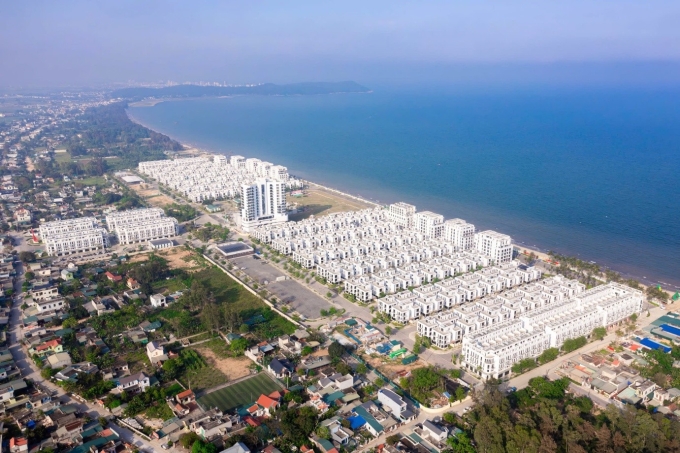 4-1749539401-2974-1749541339 Tổ hợp nghỉ dưỡng mặt tiền biển Vlasta- Sầm Sơn. Ảnh: Văn Phú