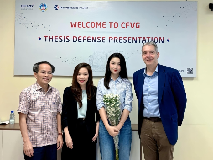 488656765-4081530795500583-682-1259-6817-1749807076 Ngọc Ánh trong buổi bảo vệ khóa luận chương trình thạc sĩ Marketing, Bán hàng và Dịch vụ tháng 4/2024. Ảnh: Nhân vật cung cấp