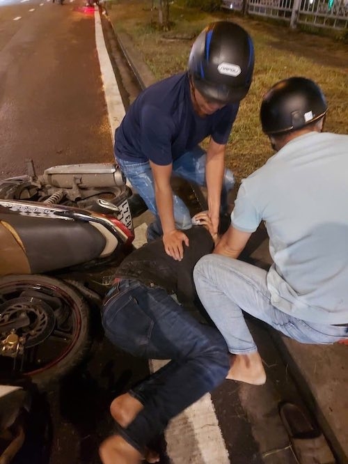 508717664-701501729360177-4565-4227-1882-1750346392-1 Trinh sát quật ngã nghi can giết nữ chủ tiệm tạp hóa giữa đường