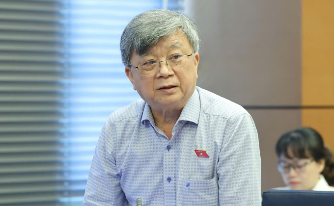 554936acbe560a085347-174961873-1314-1700-1749618867 Đại biểu Trương Trọng Nghĩa phát biểu sáng 11/6. Ảnh: Quang Phúc