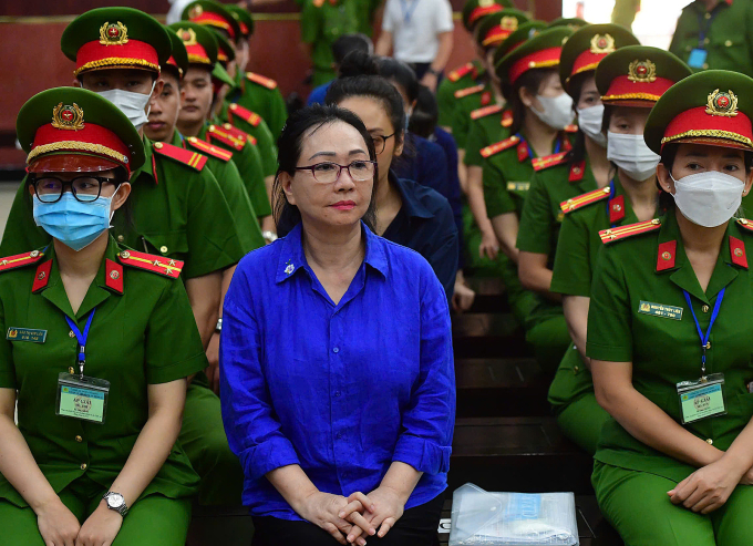 5a2e8842d055600b3944-175016827-4606-4604-1750168459 Bà Trương Mỹ Lan trong lần ra tòa phúc thẩm giai đoạn 2 hồi tháng 4. Ảnh: Quỳnh Trần