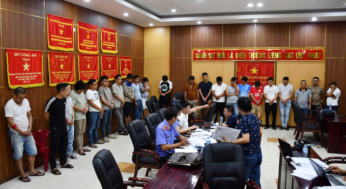 a1-1750565068-1355-1750565519 34 người tại cơ quan công an. Ảnh: Xuân Mai