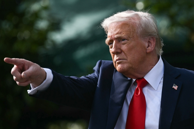 afp-trump-1749042475-1762-1749042603 Tổng thống Donald Trump tại khuôn viên Nhà Trắng ngày 14/4. Ảnh: AFP