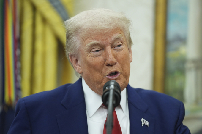 ap25148684271056-5992-1749775521 Tổng thống Donald Trump phát biểu tại Nhà Trắng ngày 28/5. Ảnh: AP