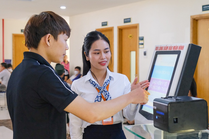 bao-hiem-xa-hoi-bac-giang-bao-hiem-y-te-1732934201815176047322 Từ ngày 1-7, người ở TP.HCM có thể khám chữa bệnh bảo hiểm y tế ở Hà Nội - Ảnh 1.