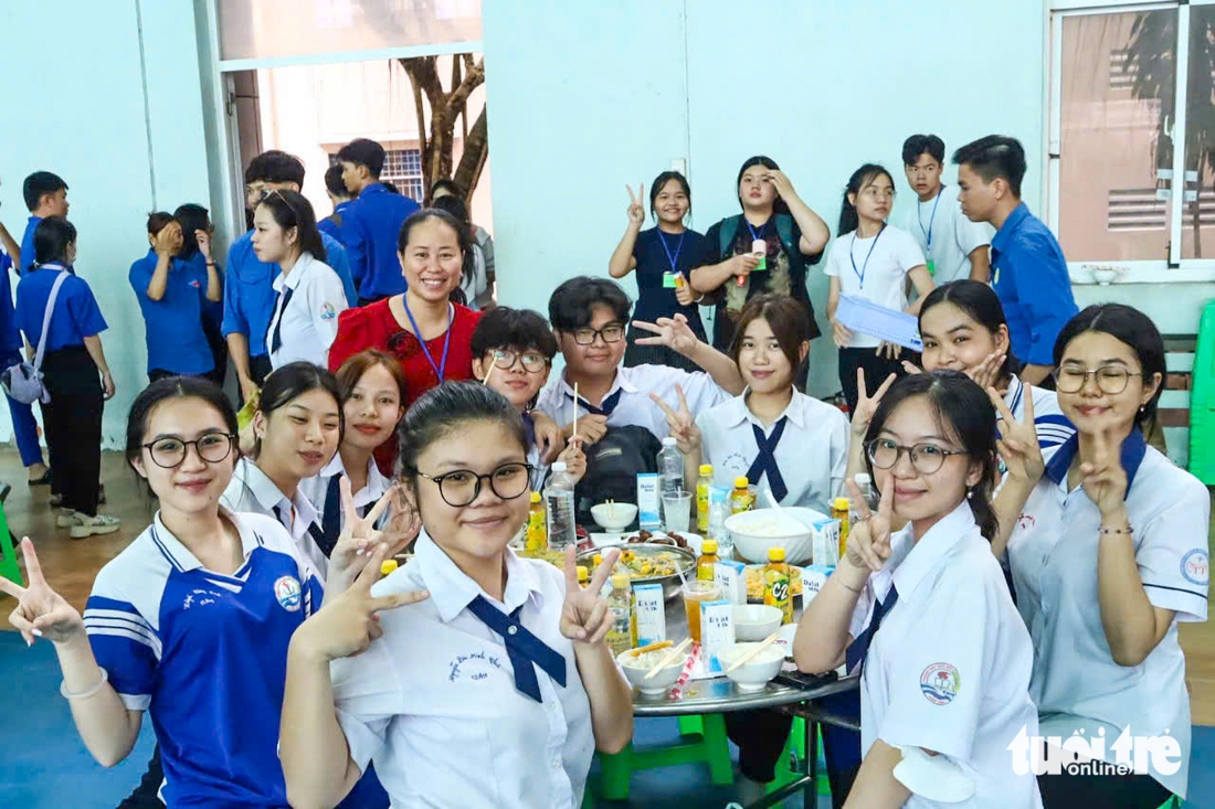 base64-1750919796070712263072 thi tốt nghiệp - Ảnh 8.
