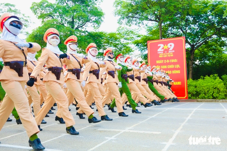 base64-175100005203338581795 diễu binh - Ảnh 3.
