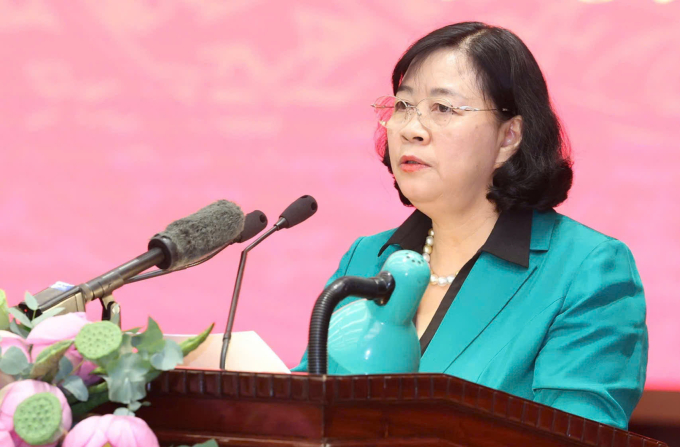 bu-i-minh-hoa-i-1750064336-1170-1750065072 Bí thư Thành ủy Hà Nội Bùi Thị Minh Hoài báo cáo kết quả một số hoạt động của thành phố 6 tháng đầu năm. Ảnh: Hoàng Phong