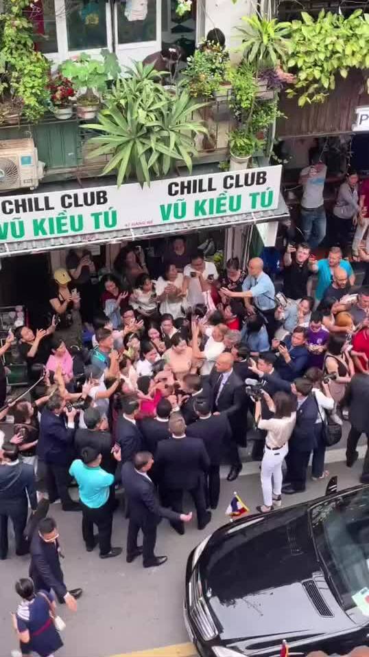 bua-an-cua-tong-thong-phap-tai-nha-hang-o-ha-noi-1748461500 Bữa ăn của Tổng thống Pháp tại nhà hàng ở Hà Nội