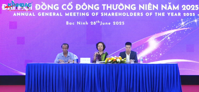 daihoikbc2-1751087212-3140-1751091167 Ban chủ tọa đại hội Đô thị Kinh Bắc ngày 28/6. Ảnh: chụp màn hình.