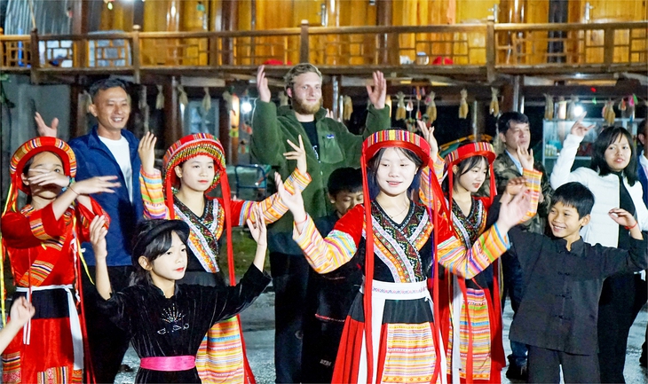 du-lich-van-hoa-17498689862661532139766 bảo tồn văn hóa - Ảnh 1.