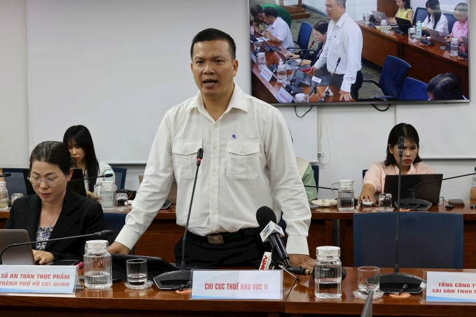 files-ttbc-hcm-gov-vn-2025-06-8923-1336-1750965816 Ông Nguyễn Hoa Bắc, Trưởng Phòng thuế cá nhân, hộ kinh doanh và thu khác của Chi cục Thuế khu vực 2 tại họp báo ngày 26/6. Ảnh: TTBC