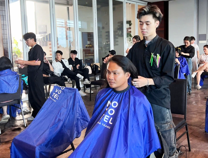 hien-toc3-1749894542639261737771 Nha Trang - Ảnh 2.