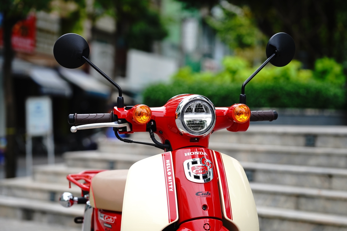 honda-super-cub-110-hello-kitty-vnexpress-vnexpress3-1751082240