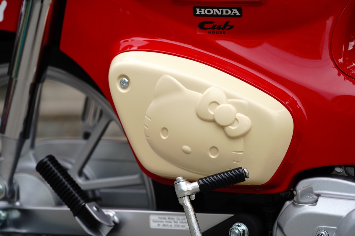 honda-super-cub-110-hello-kitty-vnexpress-vnexpress6-1751082285