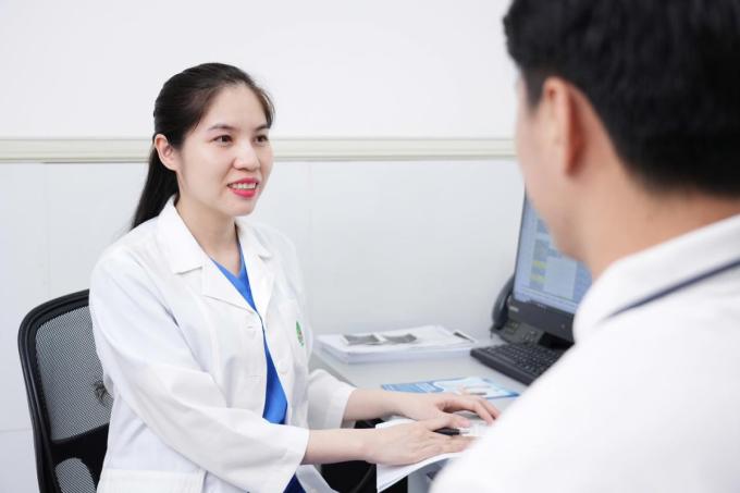 image-extractword-1-out-9256-1750842418 ThS.BS Nguyễn Hồng Hạnh xây dựng phác đồ điều trị riêng biệt cho vợ chồng chị Linh. Ảnh: Bệnh viện Đa khoa Hồng Ngọc cung cấp