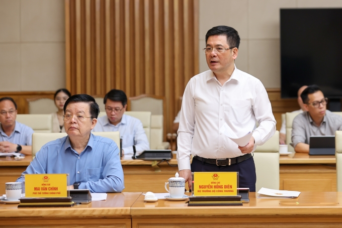 img6276-1750677545223696824862-5762-6865-1750684133 Thứ trưởng Công Thương Nguyễn Hồng Diên phát biểu tại hội nghị, ngày 23/6. Ảnh: VGP