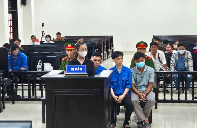 lua-dao-1750749981-8604-1750750147 Các bị cáo tại phiên tòa hôm nay. Ảnh: An Minh