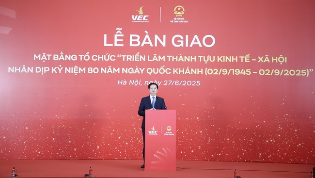 Phó Thủ tướng Chính phủ Mai Văn Chính phát biểu tại Lễ bàn giao.
