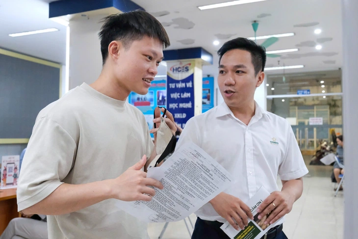 nguoi-lao-dong-tim-viec2-1750071754717360541222 tuyển dụng - Ảnh 1.