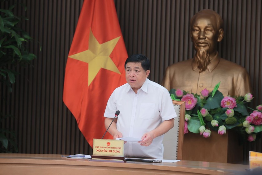 Phó Thủ tướng Nguyễn Chí Dũng chủ trì cuộc họp. (Ảnh trong bài: VGP)