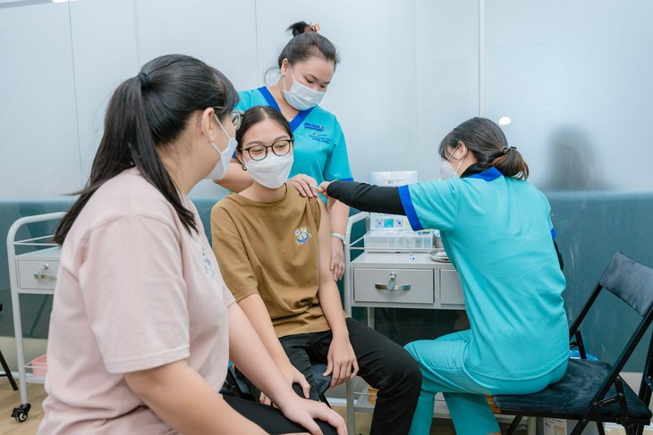 photo-1750395304984-1750395305530514814652 Vì sao vắc xin ngừa HPV lại hiệu quả nhất ở lứa tuổi 9 – 14? - Ảnh 1.