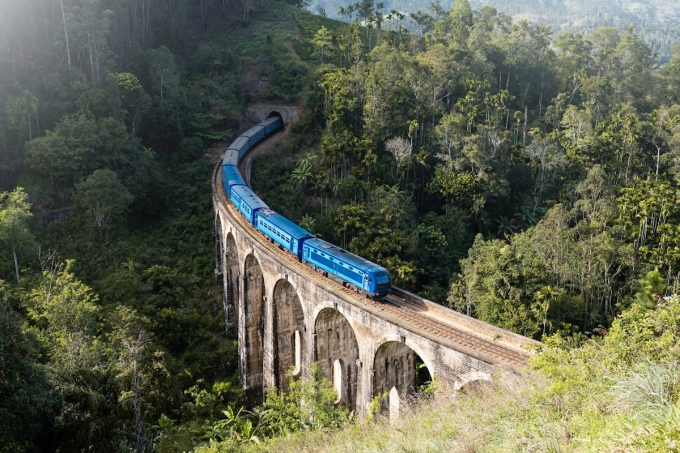 shutterstock1481121296-1750738-7485-3862-1750738999 Chuyến tàu đi Ella nổi tiếng ở Sri Lanka. Ảnh: Lonely Planet