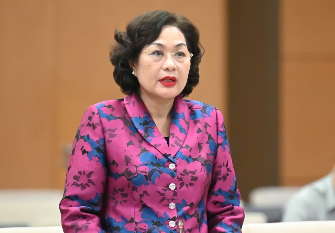 thong-doc-nguyen-thi-hong-10-6-8474-6466-1749528979 Thống đốc Ngân hàng Nhà nước Nguyễn Thị Hồng giải trình tại phiên họp Ủy ban Thường vụ Quốc hội, sáng 10/6. Ảnh: Trung tâm báo chí Quốc hội