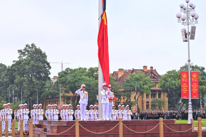 thuongcoru-7-jpg-3745-1749966218 Lễ thượng cờ rủ tại quảng trường Ba Đình, tháng 7/2024. Ảnh: Giang Huy