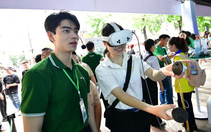 tien-mat-17499511481151134665245 không tiền mặt - Ảnh 1.