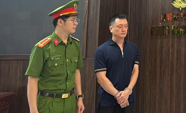 vi-ngo-jpeg-1751284937-1751284-2686-6198-1751285184 Nguyễn Văn Vi bị bắt. Ảnh: Lam Sơn