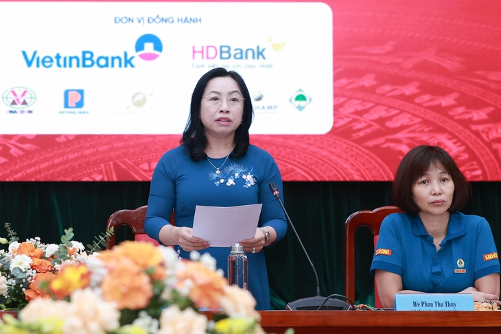 vinh-quang-viet-nam-20253-1750064071012198268846 Vinh quang Việt Nam vinh danh các lực lượng vũ trang ở TP.HCM - Ảnh 1.