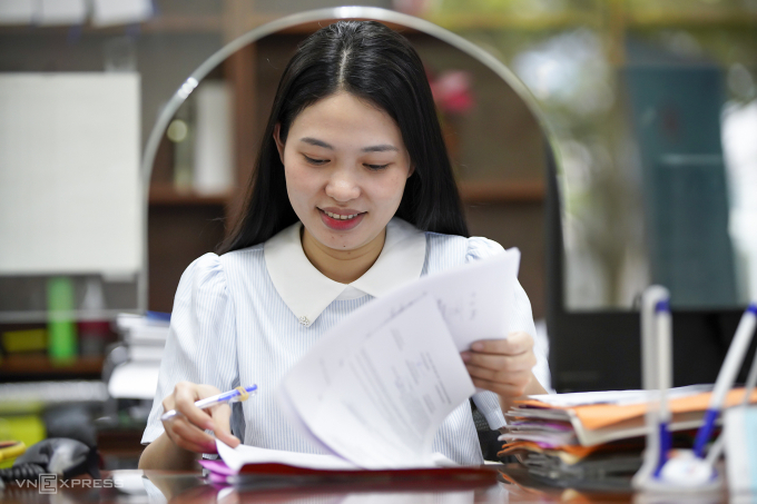 vne6563-jpg-1750005006-7388-1750005601 Công chức làm việc tại Trung tâm hành chính TP Đà Nẵng, tháng 5/2025. Ảnh: Nguyễn Đông