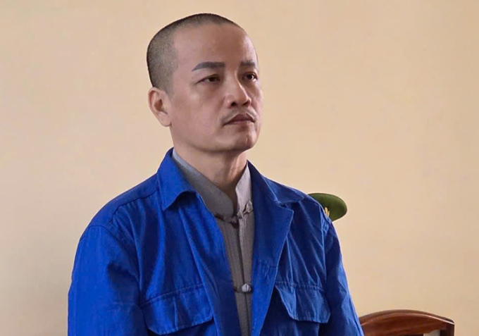 xuan-trom-o-to-cua-vo-17508295-8367-3901-1750829732 Nguyễn Phú Xuân tại phiên tòa. Ảnh: Lan Vy