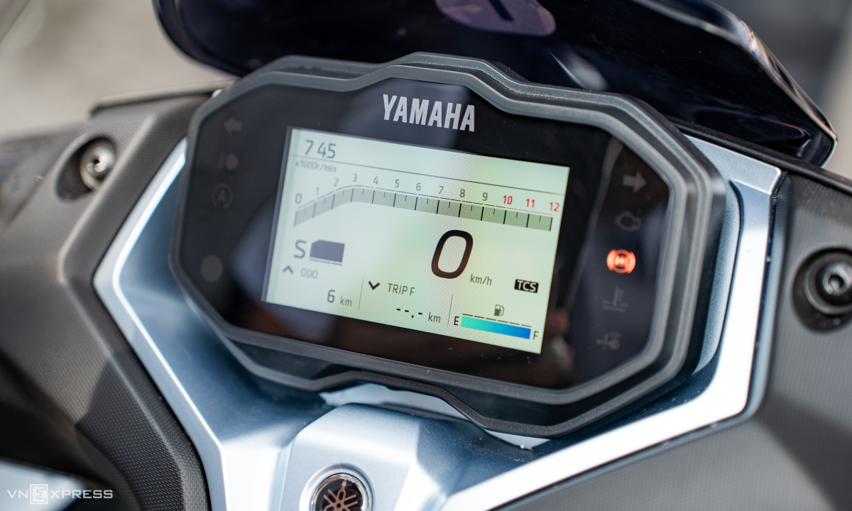 yamaha-nvx-155-vnexpress-43-1751001080