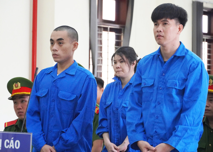 z6694219903597-e7fc9e0c0fc6710-7397-2325-1750167181 Các bị cáo tại tòa. Ảnh: Nam An