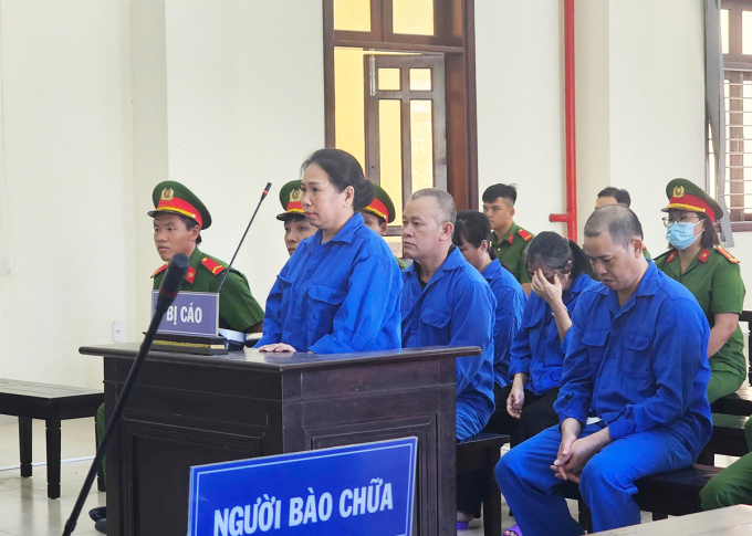 z6709551415030-ac76718a53c71cd-5432-4509-1750059466 Các bị cáo tại tòa. Ảnh: Nam An