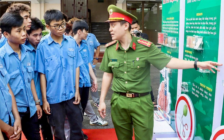 z67100040472575eccbe6db2f0c30a4ba48deff1f61232-17500482237711966969028 ma túy - Ảnh 1.