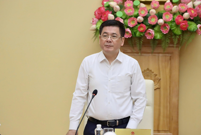 z6739339757641-4b21b2c68fe0137-3252-3517-1750862692 Bộ trưởng Công Thương Nguyễn Hồng Diên phát biểu tại hội nghị về cung ứng xăng dầu, ngày 25/6. Ảnh: VGP