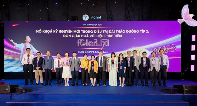 1-1753356657-1753356673-2534-1753424257 Các chuyên gia, khách mời tham dự hội thảo khoa học Mở khóa kỷ nguyên mới trong điều trị đái tháo đường type 2 - đơn giản hóa với liệu pháp tiêm iGlarLixi tại TP HCM ngày 20/7. Ảnh: Sanofi