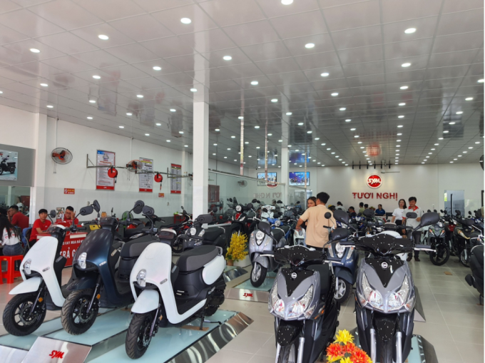 1-1753434709-5217-1753434847 Các dòng xe SYM tại một đại lý chính hãng. Ảnh: SYM