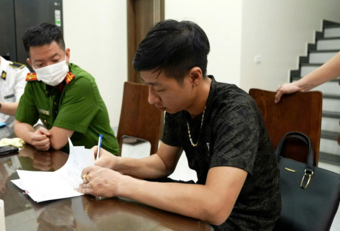 2-1752058622-9735-1752058776 Nghi phạm Lê Văn Tươi tại cơ quan điều tra. Ảnh: Công an cung cấp