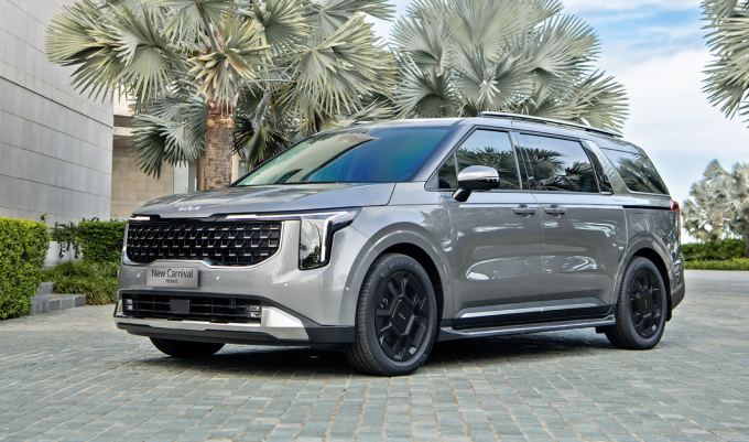 2-1752138637-1886-1752138724 Kia Carnival hybrid được trang bị công nghệ hỗ trợ lái xe an toàn E-VMC. Ảnh: Thaco Auto
