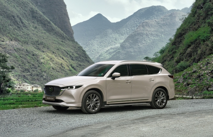 2-1752218066-8749-1752218501 Mazda CX-8 có giá sau ưu đãi từ 939 triệu đồng, đã bao gồm VAT. Ảnh: Thaco Auto
